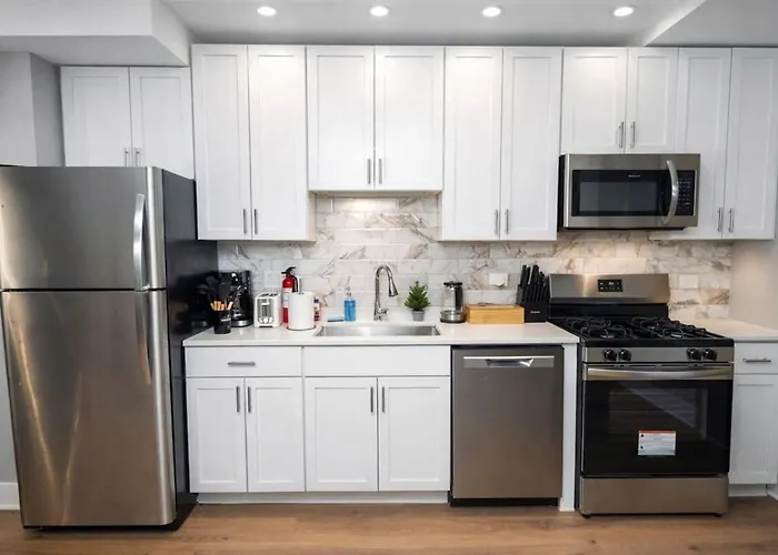 Cozy 3br Garden Near Loyola & Downtown Apartment Chicago
